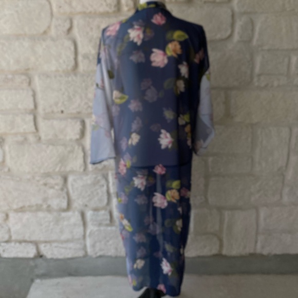 Boohoo Magnolia Kimono / Size Small Medium - Picture 4 of 11